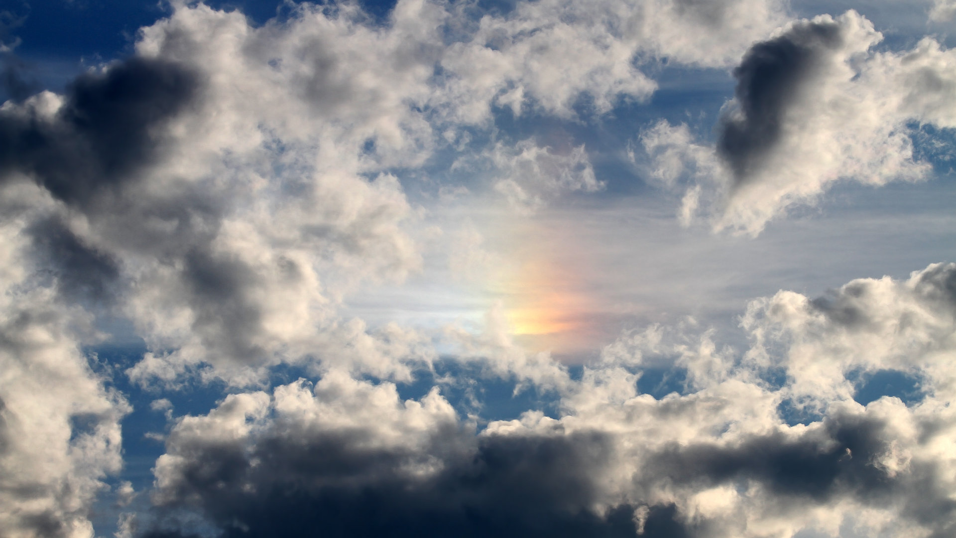 足球唯一性,阿尔瓦雷斯的大心脏与洪都拉斯的冷门奇迹