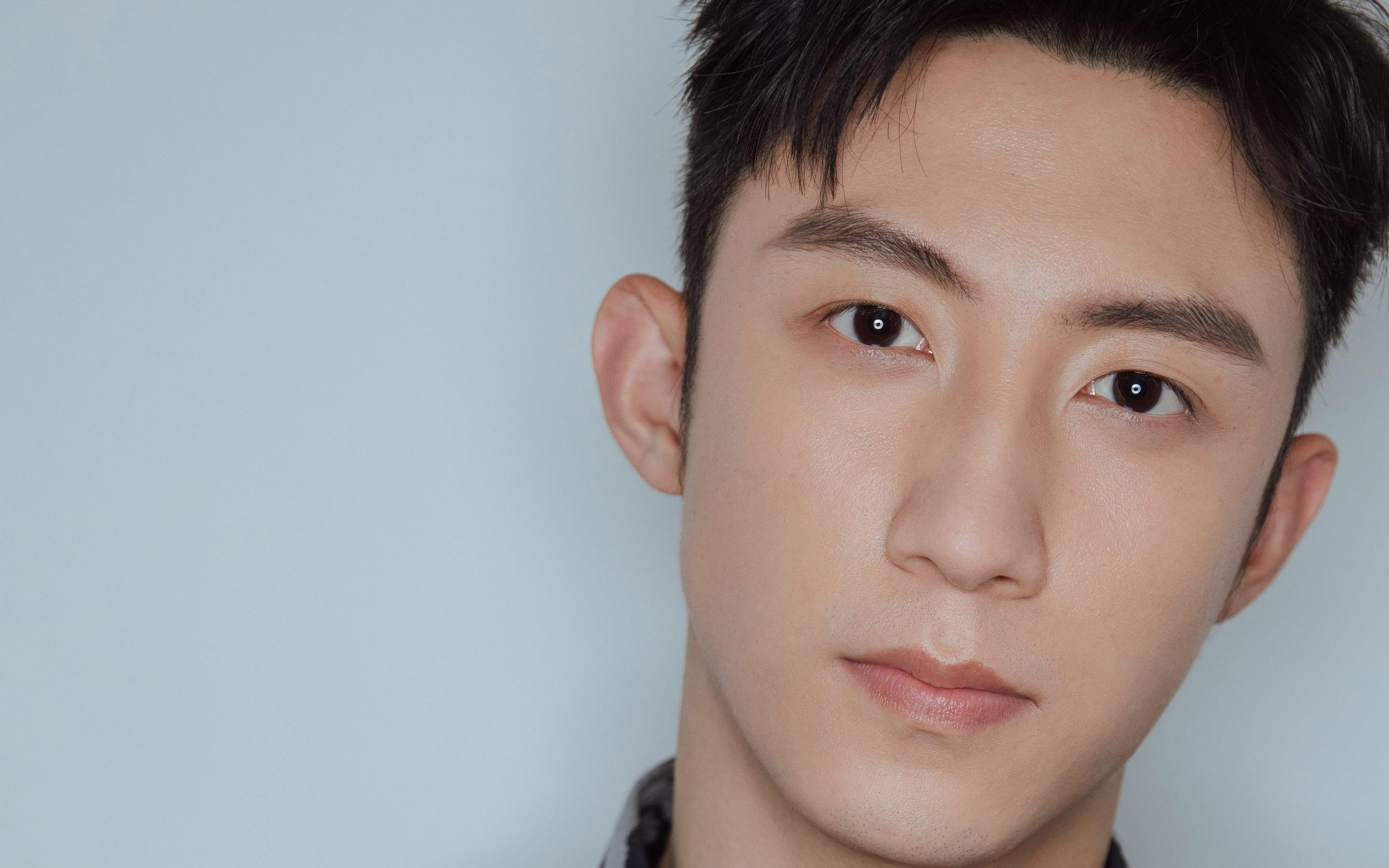 文班亚马硬仗封神！31+12+6帽打爆字母哥，雷霆击溃雄鹿竖立新王旗